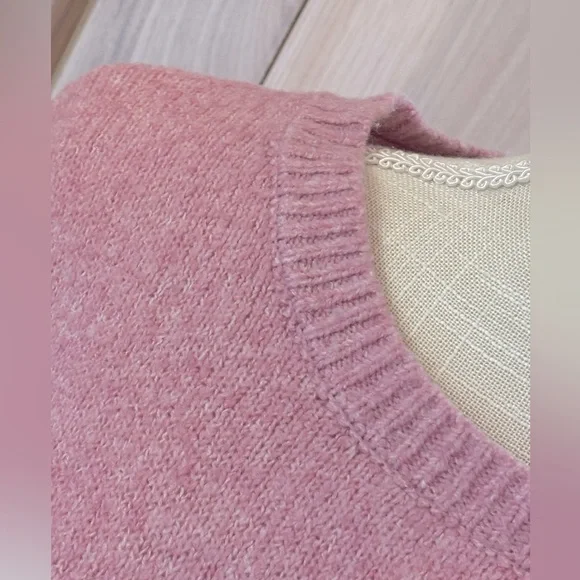 Cupcakes and Cashmere Anthropologie Pink Heart Sweater. Women’s Sz-L EUC - Picture 3 of 7